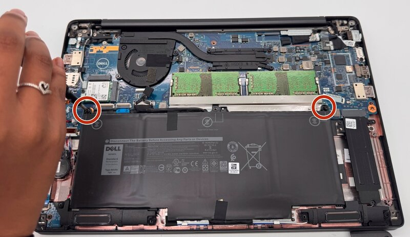 Internal Photo of Dell Latitude 7400 9410 2-in-1 DLM18G1 backlit US keyboard (Latitude 7400)